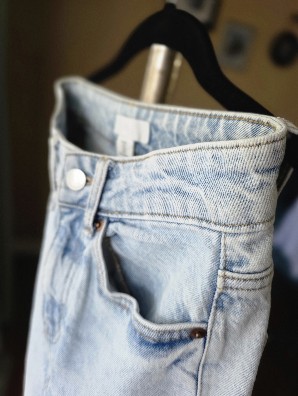 H&M Light Blue High-Rise Flared Jeans - Picture 3 of 12